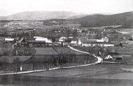 Pohled z jihovýchodu, 1939 zdroj: www.zanikleobce.cz